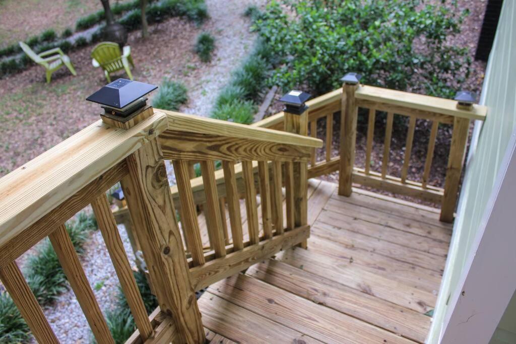 The Greenhouse Cozy Cottage- Walk To Downtown! Holiday home
